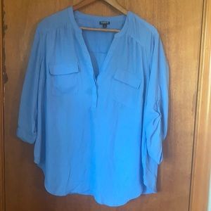 Size 1 Torrid blue 3/4 Length blouse